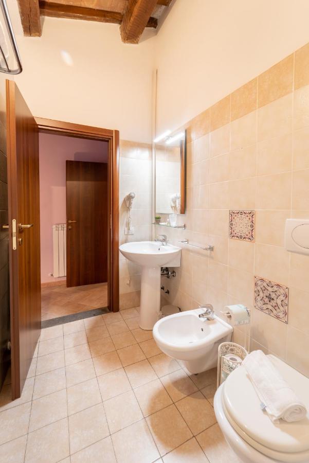 Albergo La Loggia Di San Martino Gualdo Tadino Eksteriør bilde