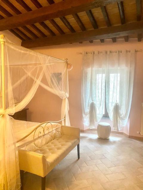 Albergo La Loggia Di San Martino Gualdo Tadino Eksteriør bilde